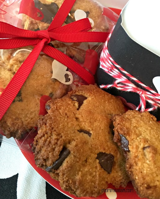 Gluten-Free Chocolate Chunk Cookies for Valentine's Day Gluten-Free Chocolate Chunk Cookies for Valentine's Day