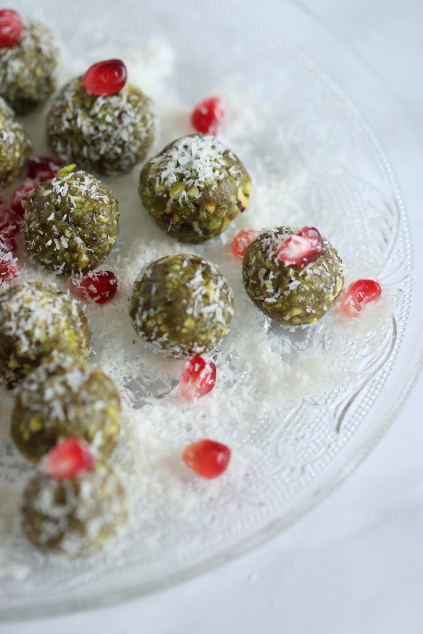 Bliss Balls to Serve this Holiday