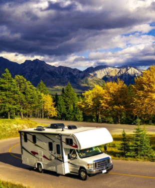 Reasons To Rent an RV This Summer
